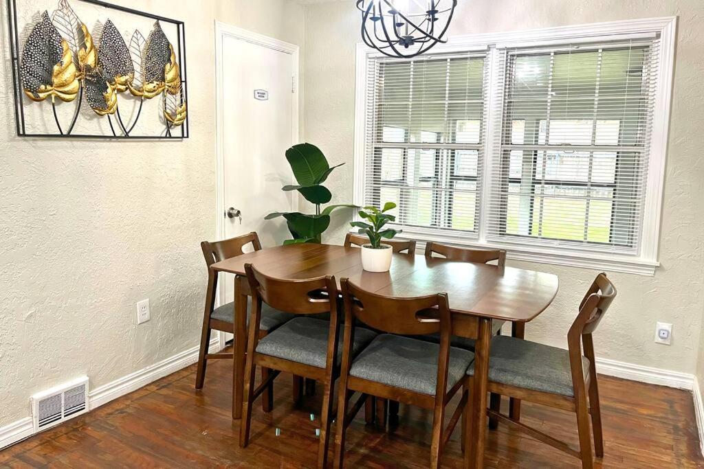 Spacious Lawton Escape With Game Room Near Fort Sill Sleeps 6 Buitenkant foto